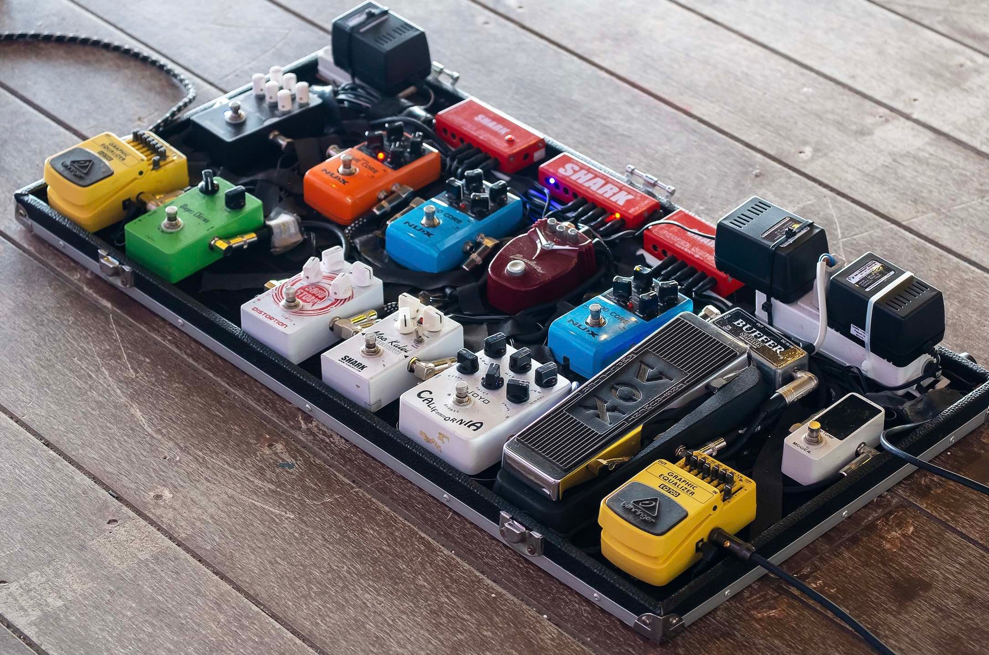 Six Tips For Painless Pedalboard Building