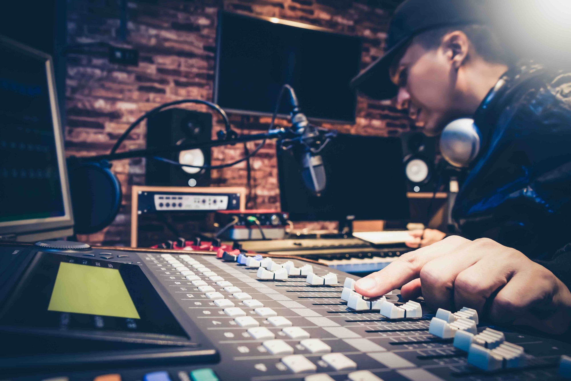 Quick Tips for Better Vocal Mixing