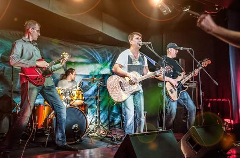 On Stage: Guitar Not Heard in the Mix