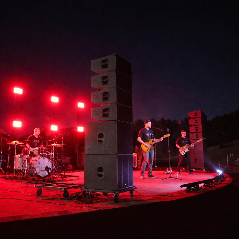 trx5000 series line array deployed for live show