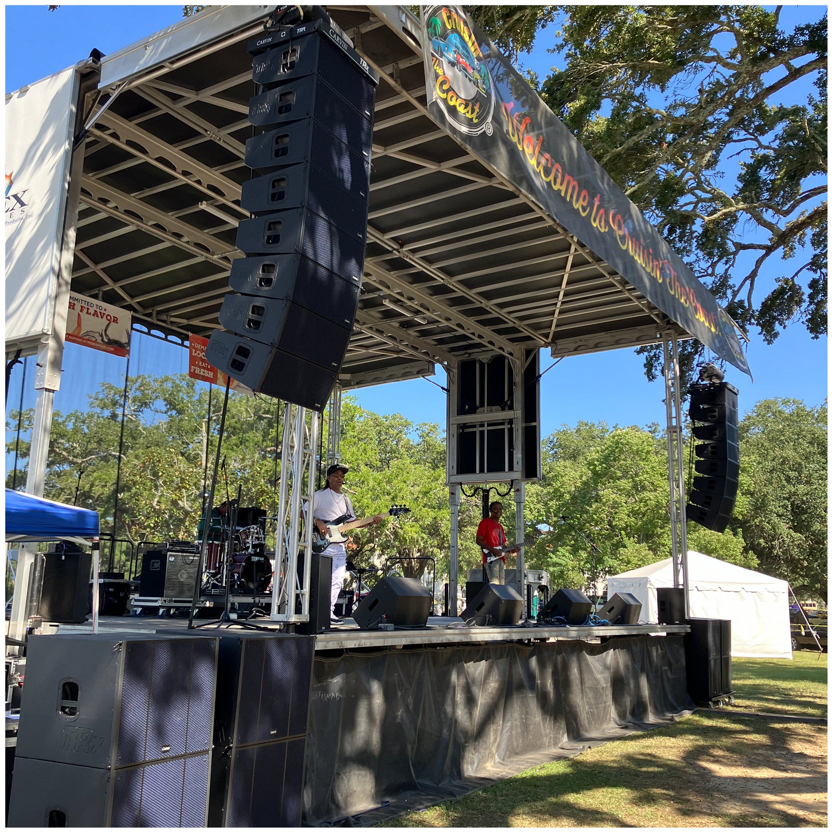 carvin trx5000 series line array at cruzin the coast car show in gulfport, ms