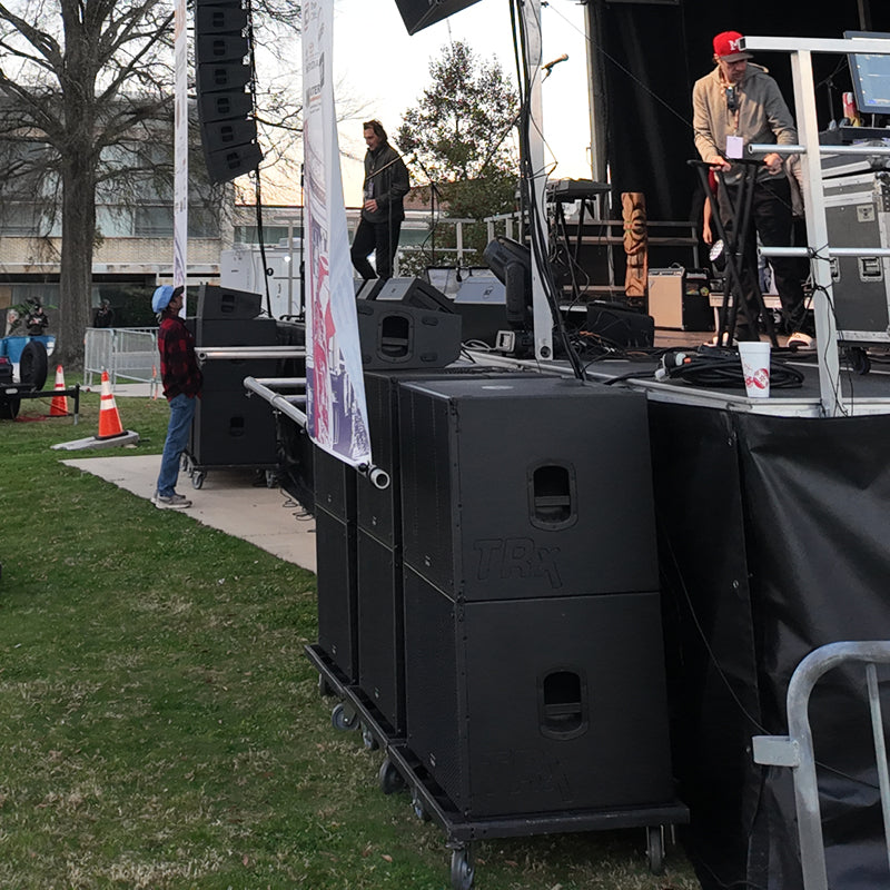 trx3118a 18-inch active subwoofer at live show