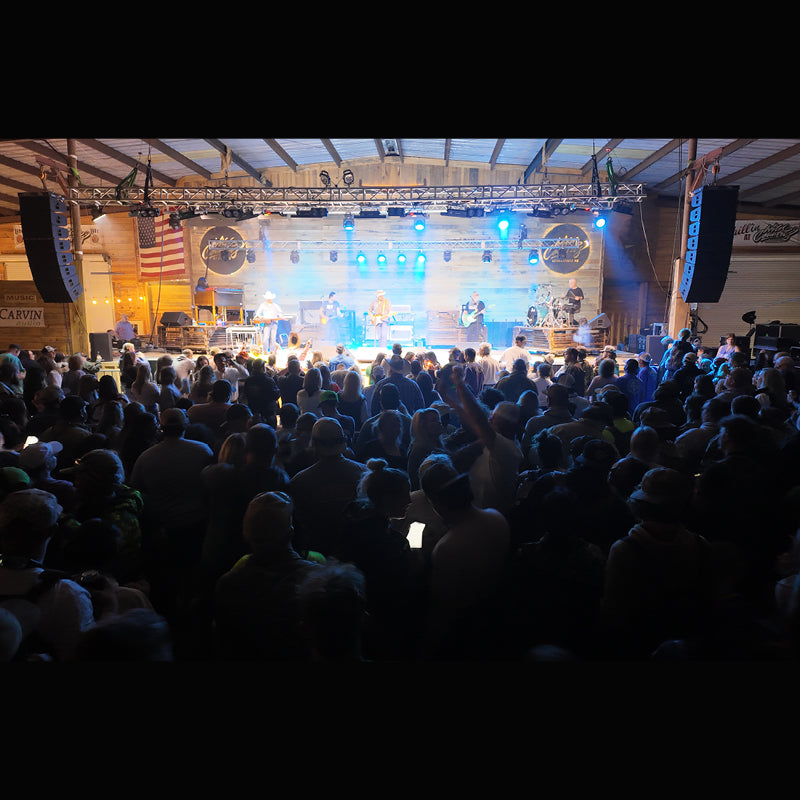 trx3118a 18-inch active subwoofer at live show