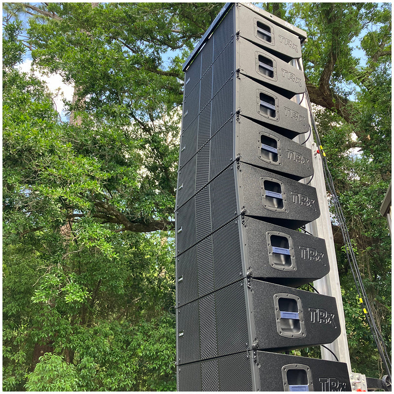 carvin trx5210a line array flown outdoors for summer concert